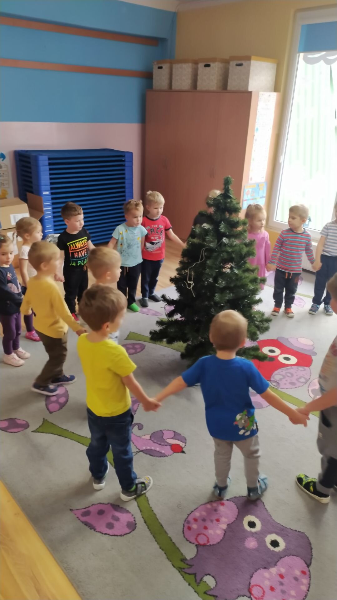 Ubieranie Choinki 2021 - Skrzaty (2)