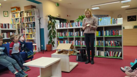 Bajeczny poranek w bibliotece - Skrzaty (8)-min